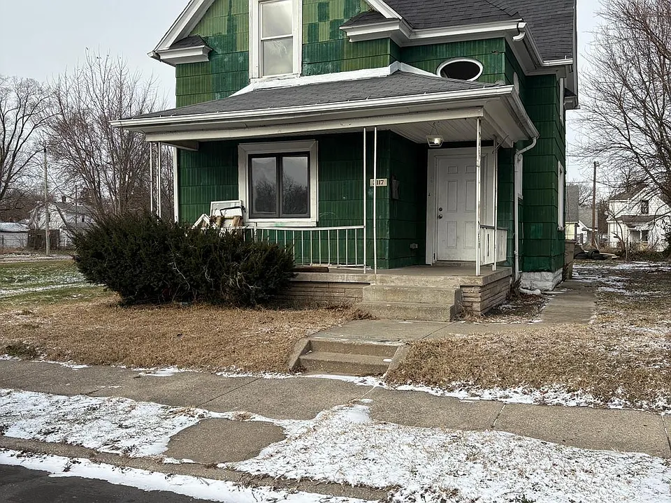 2117 Bertrand St