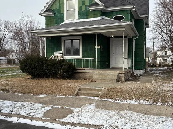 2117 Bertrand St, South Bend, IN 46628