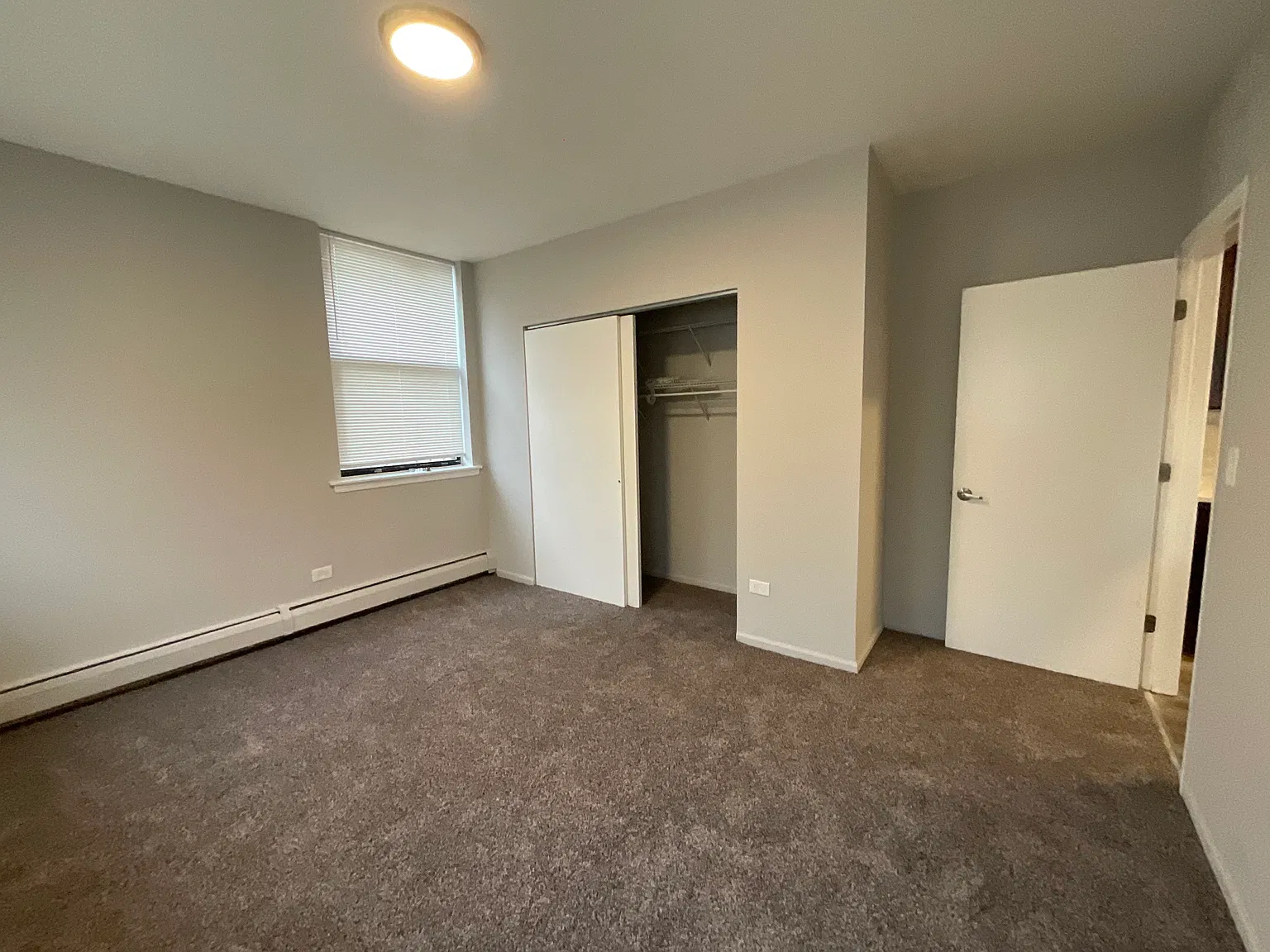 4631 S Lake Park — Photo 3