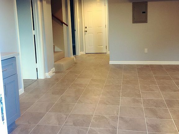 5th image of 457 Somerset St
