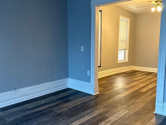2nd image of 1634 N Sawyer Ave APT 1