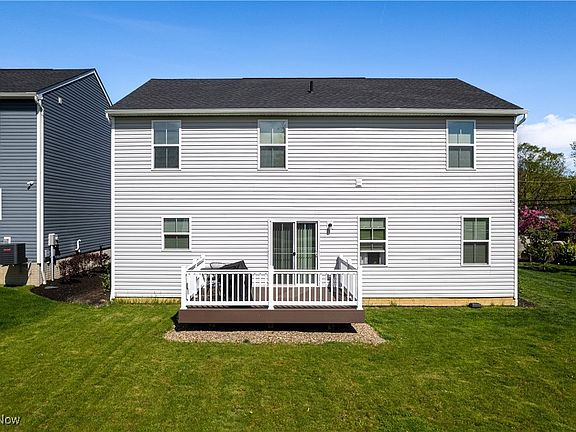3rd image of 3939 Higgins Dr