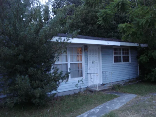 4610 71st St N, Saint Petersburg, FL 33709