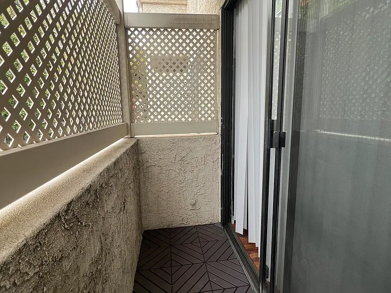 1663 Veteran Ave #105 — Photo 21