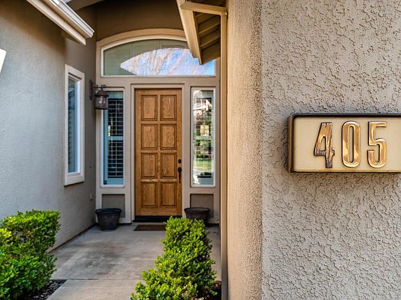 2nd image of 405 Aria Ct