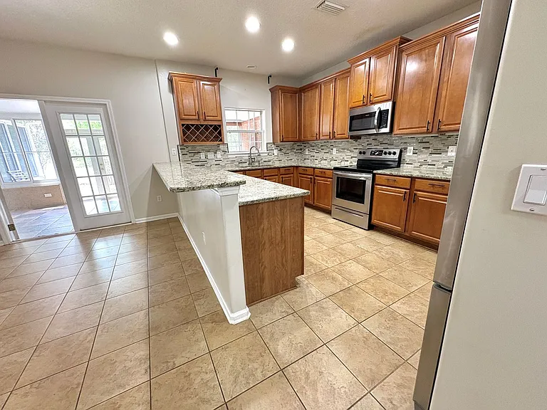 11288 Panther Creek Pkwy — Photo 10