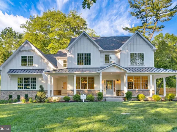 1343 Thomas Rd, Wayne, PA 19087