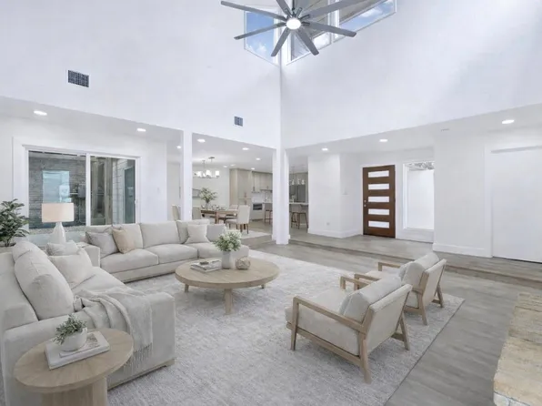 14411 Briarhills Pkwy, Houston, TX 77077
