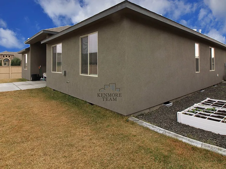 2800 Copperbutte St — Photo 11