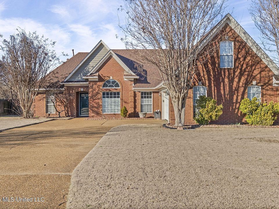 1st image of 2452 Heather Rdg