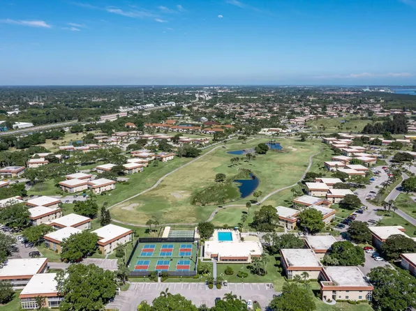 61 Woodland Drive, Vero Beach, FL 32962