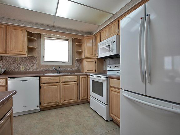 4th image of 360 Indian Paintbrush St