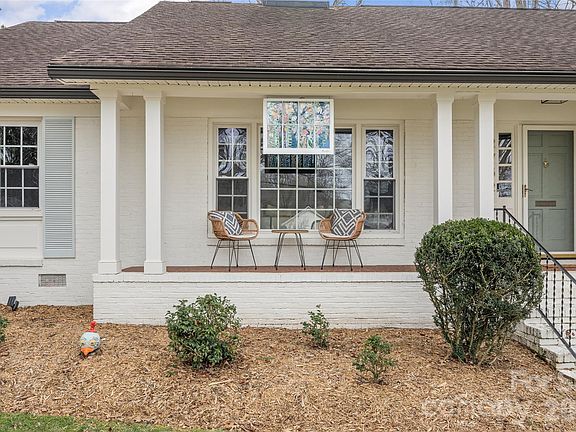 3rd image of 2732 Burnt Mill Rd