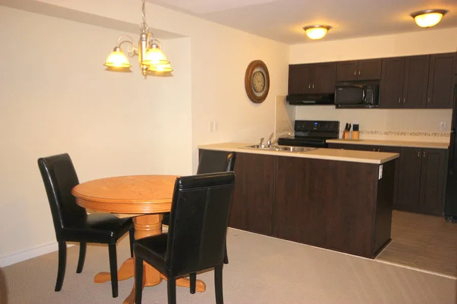 683C Sue Holloway Drive — Photo 2