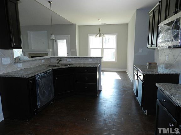3rd image of 92 Kaspurr Dr