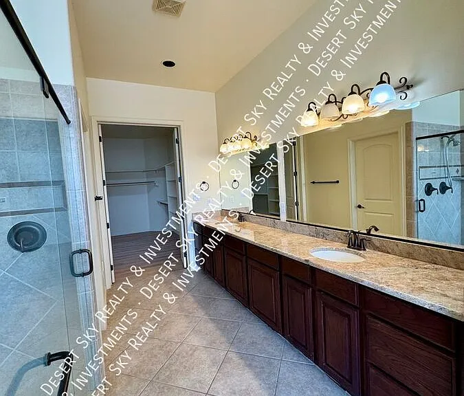 4334 Capistrano Ave — Photo 31