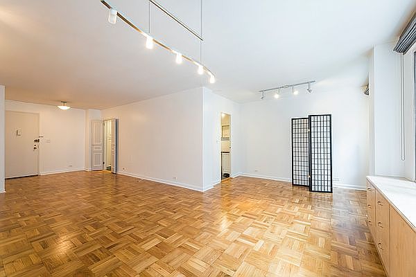 1st image of 77 W 55th St APT 11D
