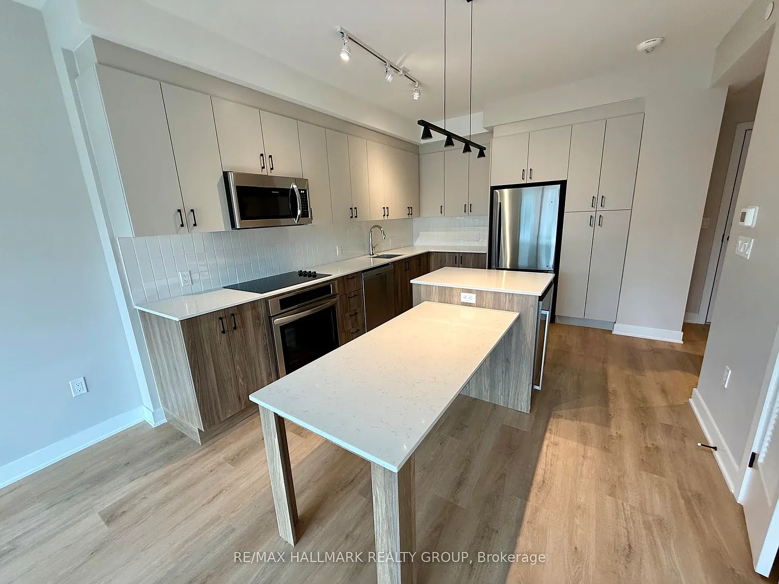 1 bed, $2,771 — Photo 3
