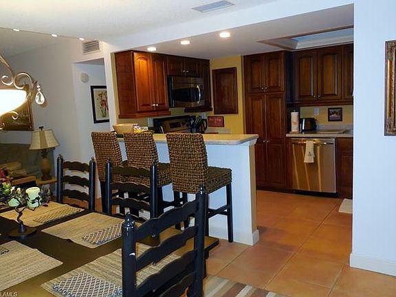 5th image of 3443 Gulf Shore Blvd N APT 514