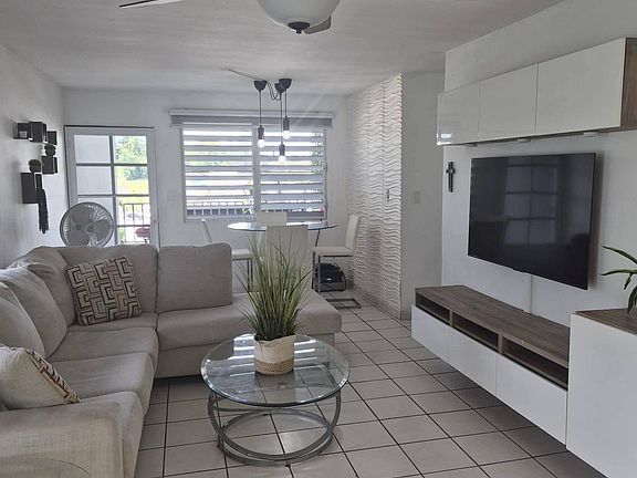 2nd image of 0 Condominio Paraiso #B5