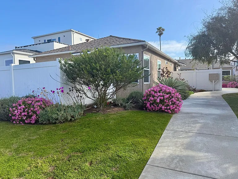 4832 Pescadero Ave — Photo 33