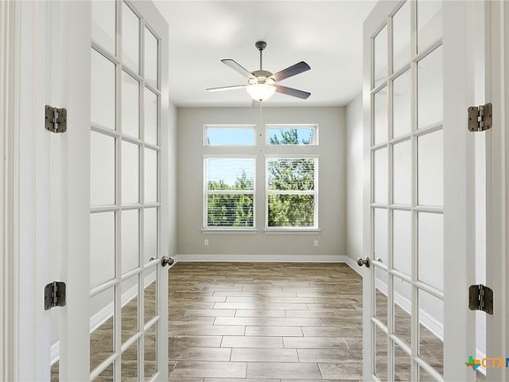 3rd image of 1216 Winding Way Dr