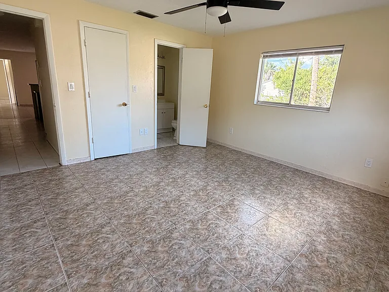 2244 Parker Ave — Photo 16