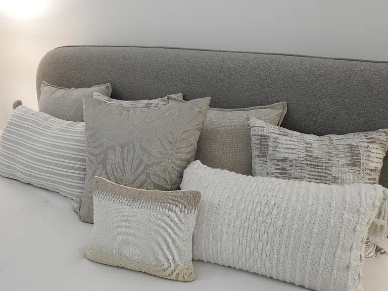 Who doesn't love a bit of chic in the bedding?