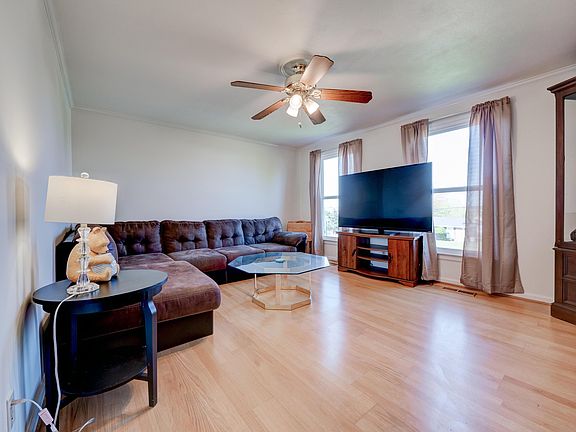 5th image of 645 Walters Dr
