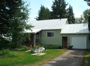1032 Idaho St, Ashton, ID 83420
