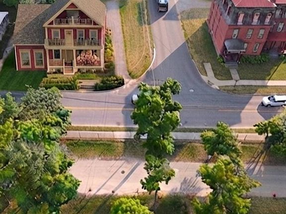 3rd image of 69 Nelson Ave
