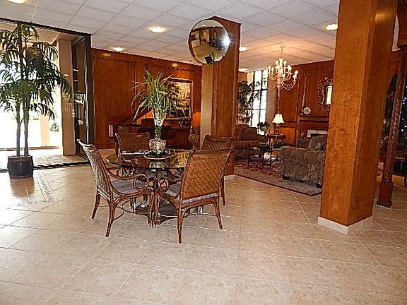 4th image of 2401 Bayshore Blvd Unit 708