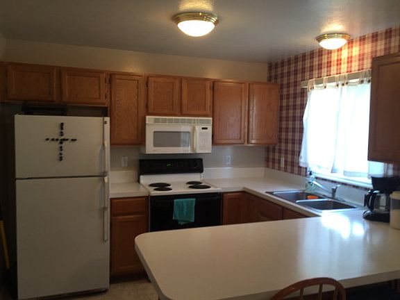 2nd image of 2868 Pam St