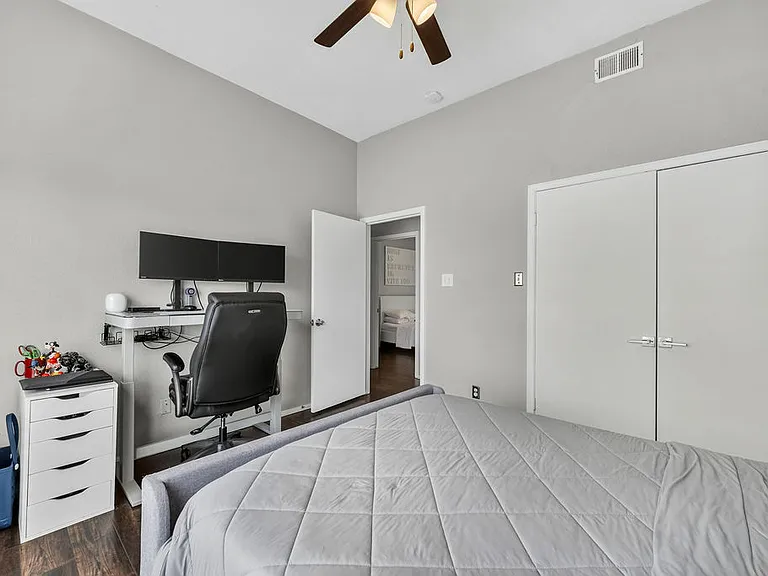 10401 High Hollows Dr #201 — Photo 23