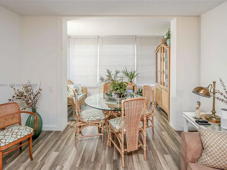 9150 Lime Bay Blvd #212 — Photo 4
