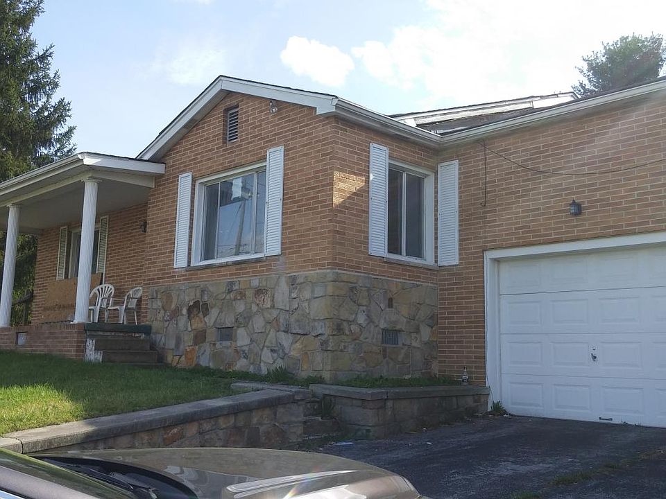 1st image of 340 S Eisenhower Dr