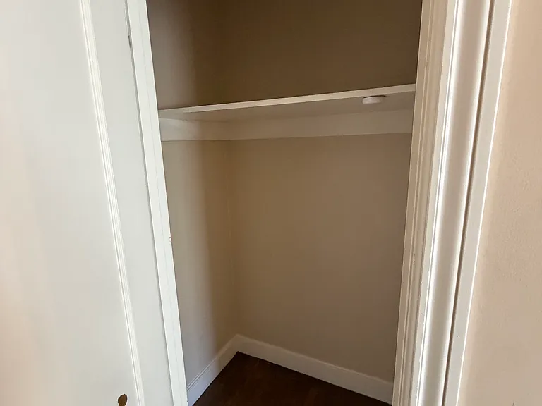 1519 Walnut St #6 — Photo 6