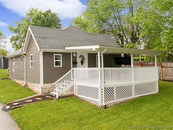 404 W Walnut Street, Salem, IN 47167