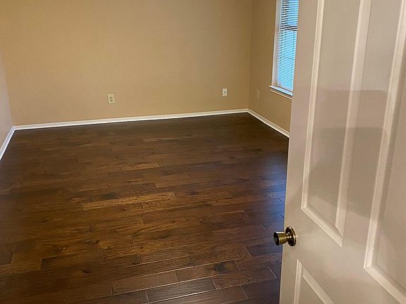 4th image of 8816 Hidden Hill Dr #B