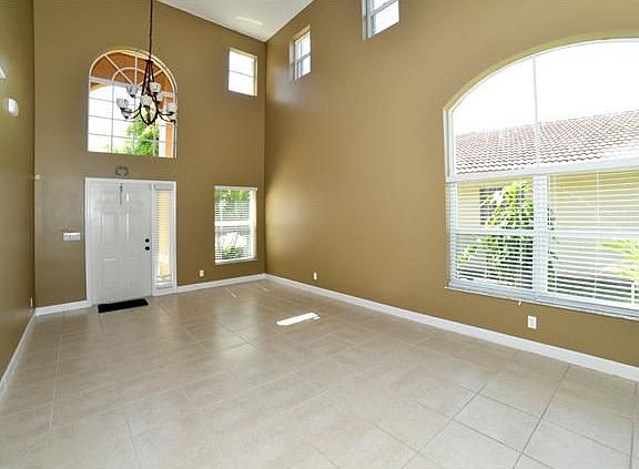 Home For Sale In Willoughby Farms