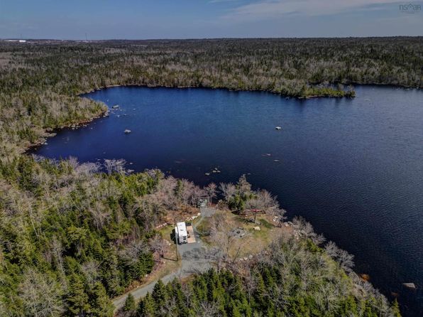 197 Peters Lake Rd, Halifax, NS B3T 1P6