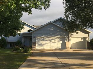 3448 28th Ave S, Fargo, ND 58103