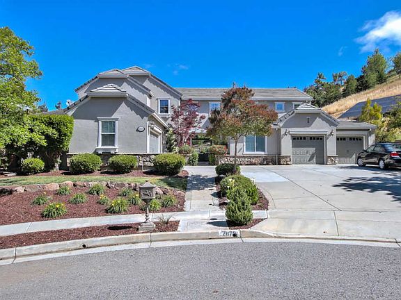 2nd image of 2670 Meadowfield Ln