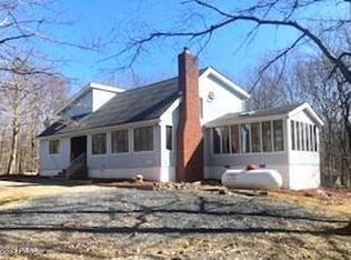 116 French Coach Rd, Milford, PA 18337