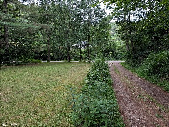 5th image of 35401 Moore Rd