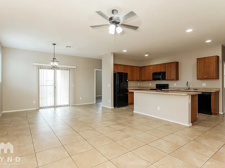 7340 W Preston Ln — Photo 7