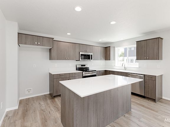4th image of 5120 Endicott Dr