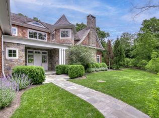 1 Shady Path, Sag Harbor, NY 11963