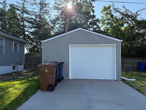 2nd image of 1311 Avenue D