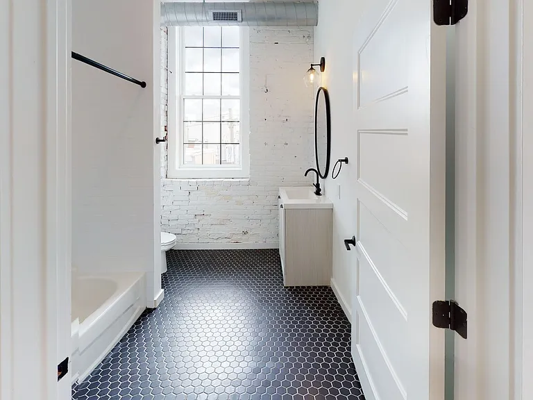 Bromley Dwelling — Photo 15